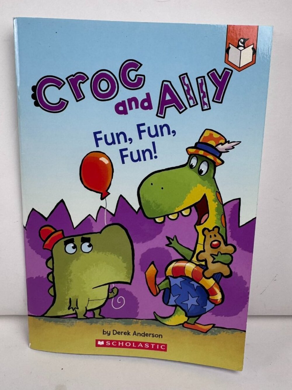 Croc and Ally Fun Fun Fun Derek Anderson Scholastic Paperback 9781338663365 Book